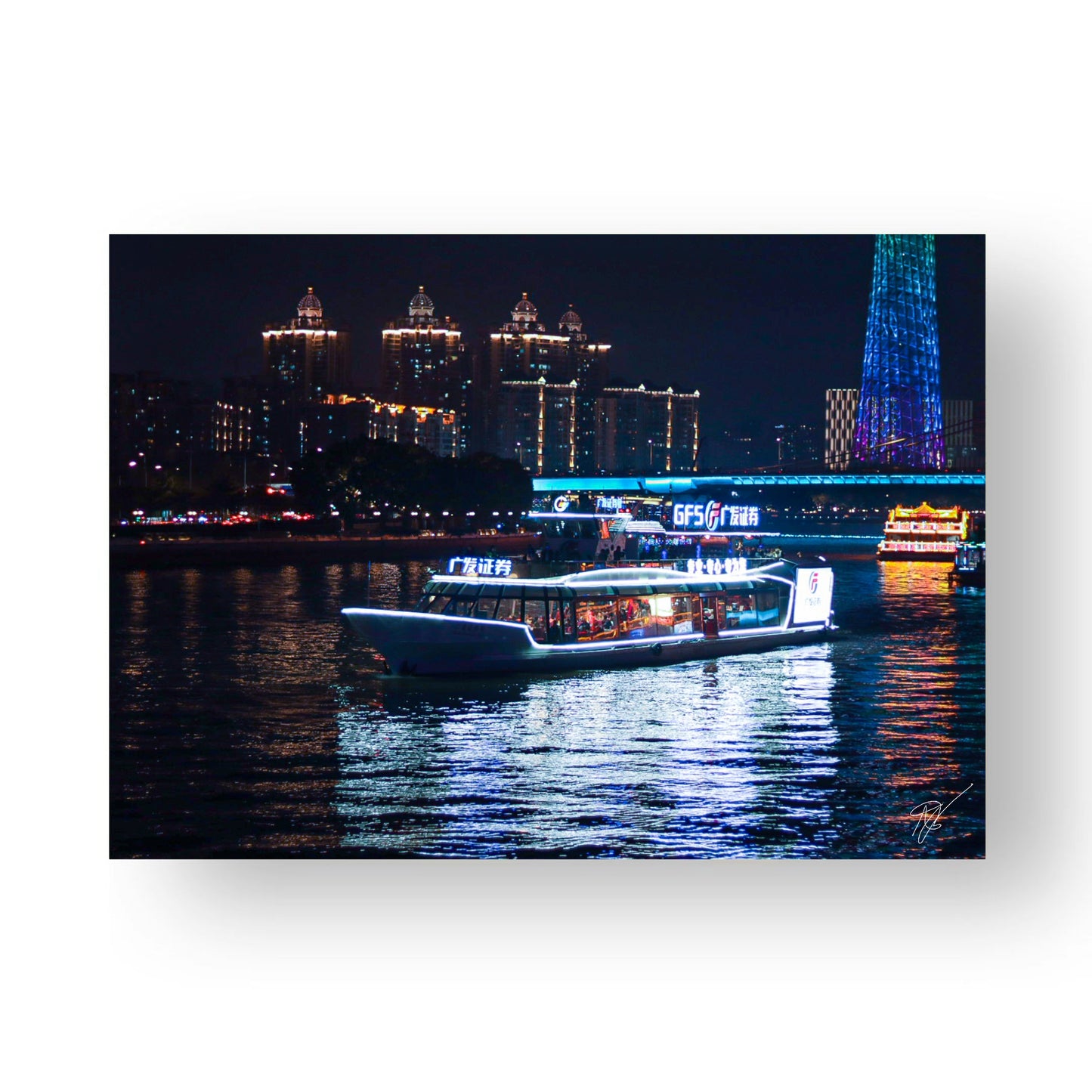 Guangzhou on a Boat - NC4